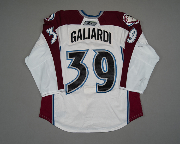 Colorado Avalanche game worn TJ Galiardi jersey