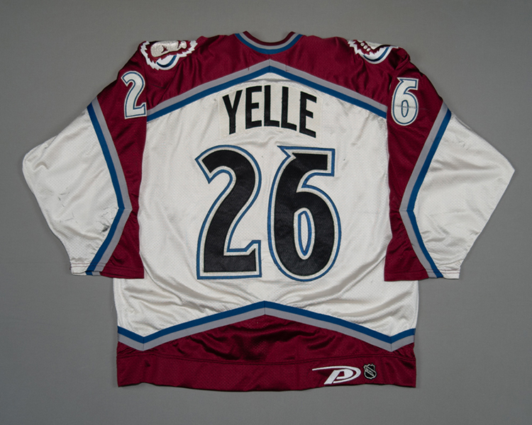 Colorado Avalanche game worn Stephane Yelle jersey